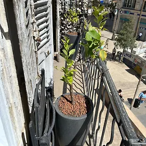 Appartement Historique Vieux Port, Marseilles
